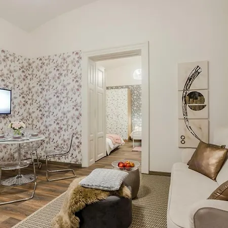 Prague Apt Near Charles Bridge By Michal&Friends Exterior photo